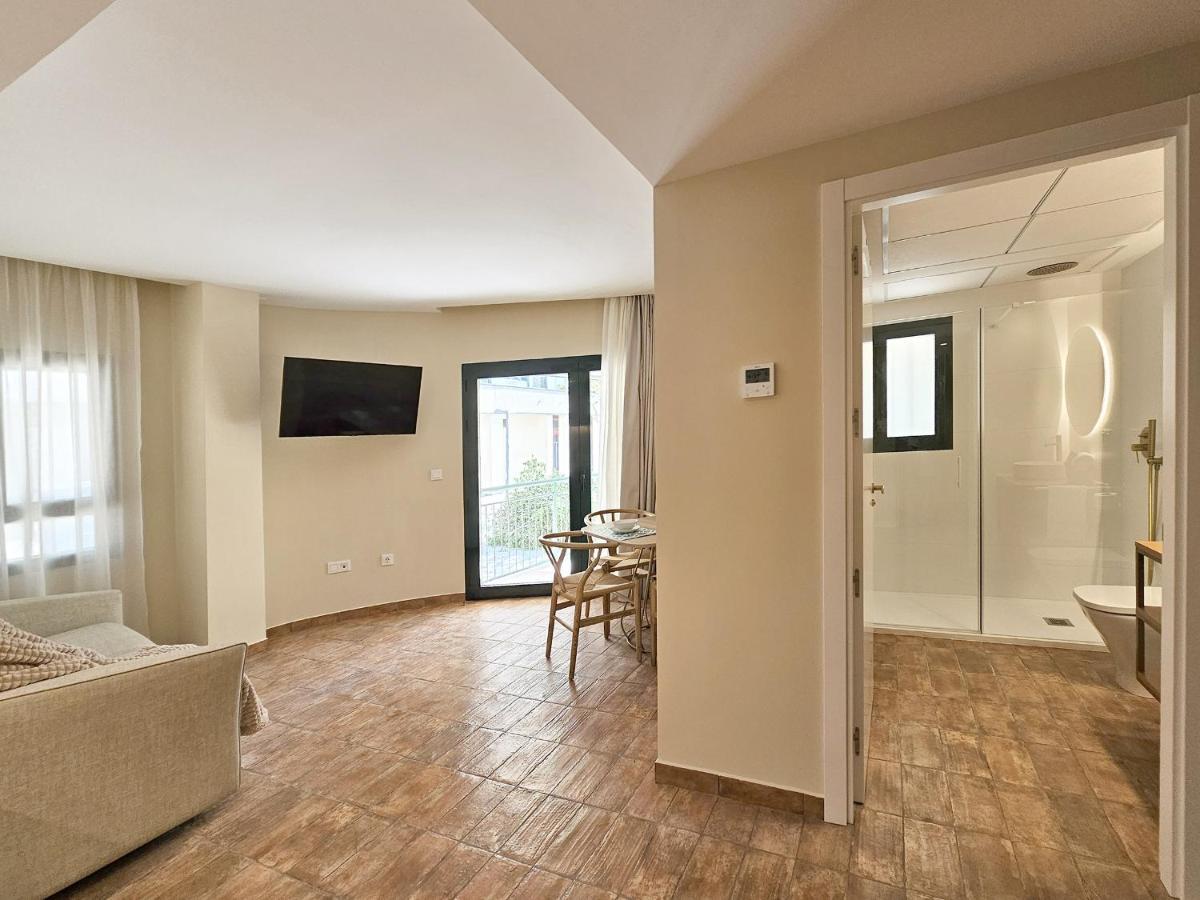 Apartamentos Las Ciencias Studio Y Valencia Exteriör bild