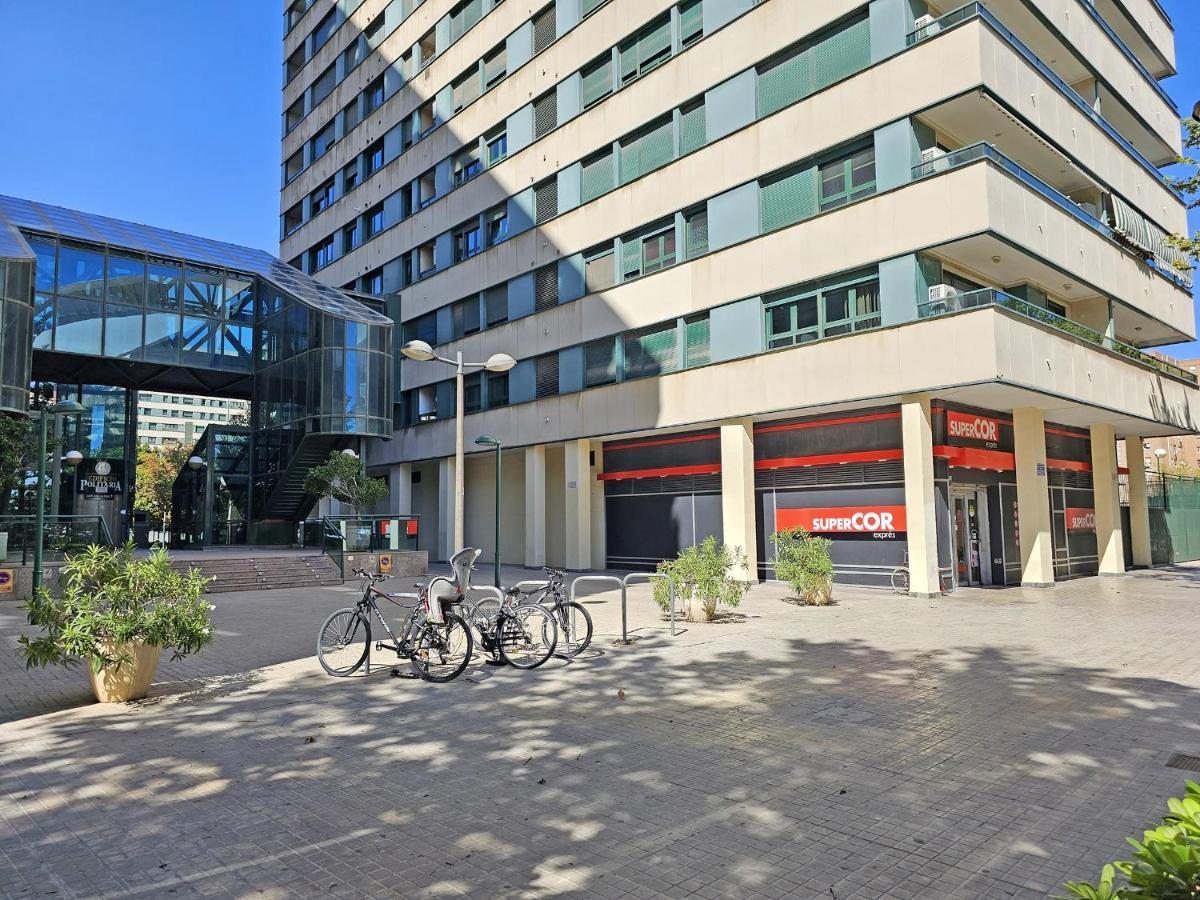 Apartamentos Las Ciencias Studio Y Valencia Exteriör bild